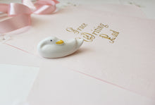 Load image into Gallery viewer, Elegance White Duck little pottery
