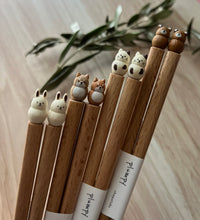 Load image into Gallery viewer, Kawaii Japanese wooden animals Hashi Chopsticks Bears Bunnies Shibainu Calico cats Cutie friends Bento lunch for your Happy time
